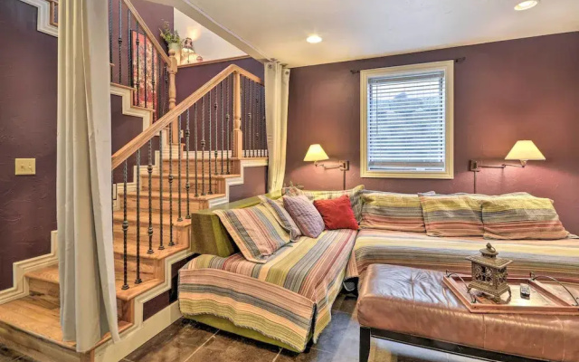 Charming Cody Home, Walk to Downtown!
