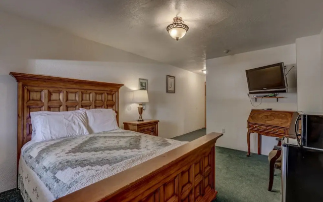 The Snuggle Inn
