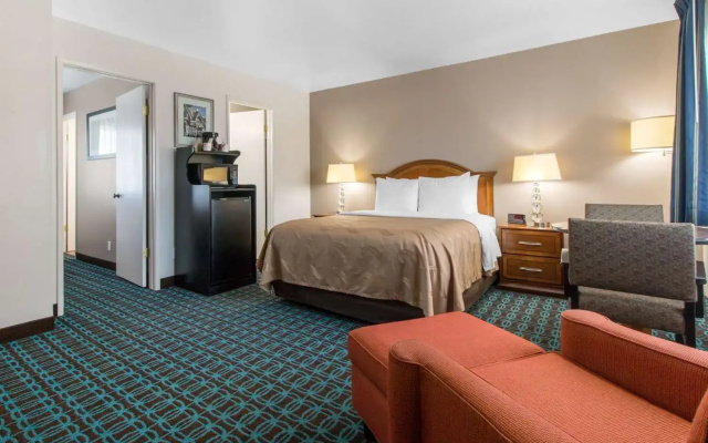 Ramada Bayside Inn & Suites Eureka