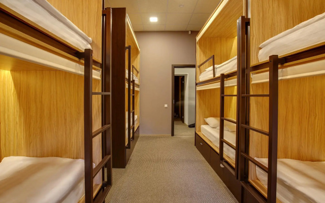 Hostel House (Хостел Хаус) Покровский