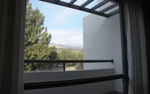 Lom Suites