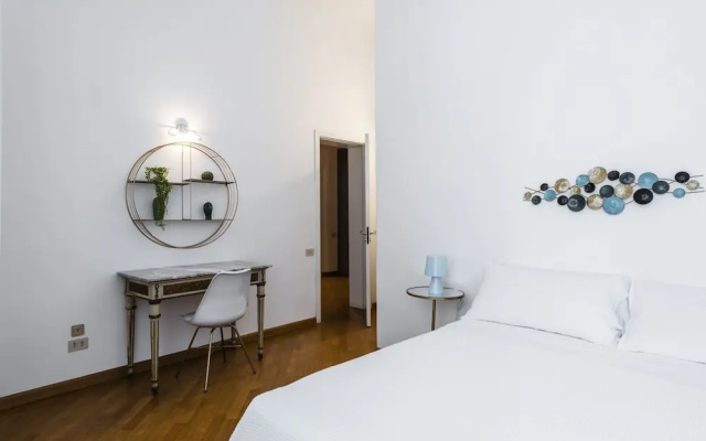 Agata Apartment With Balcony by Wonderful Italy