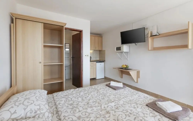 Crystal Sky Apartments
