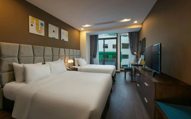 Brilliant Me Tri Hotel