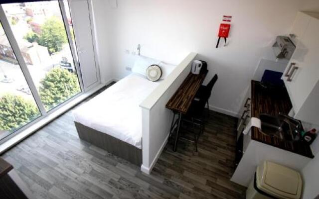 Peace Apartments - Hatbox