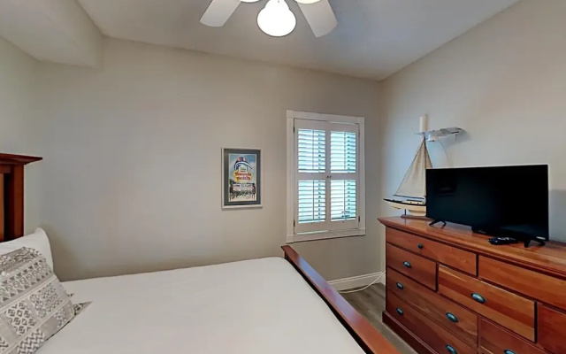 South Harbour #2F by Southern Vacation Rentals