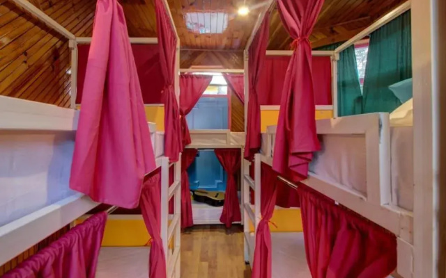 goStops Naggar - Hostel