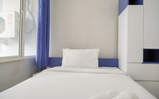 Cozy Studio At Nifarro Park Apartment