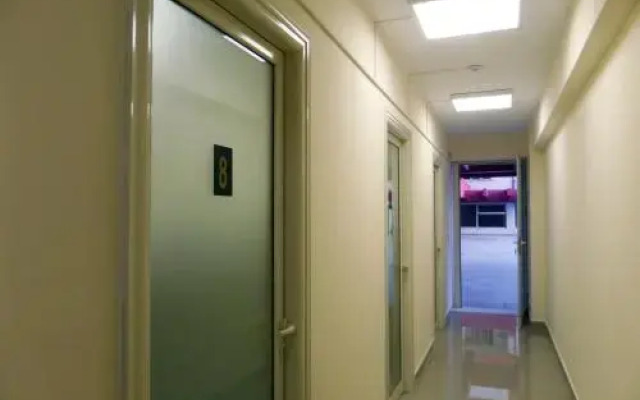 Hostel Fredi