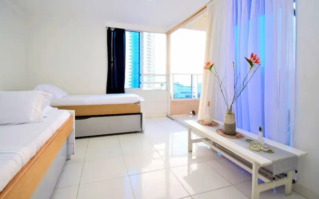 Apartamento Azul Marino - Piso 18