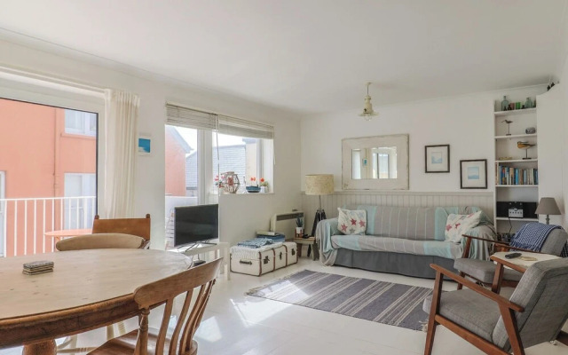 1 Bay View Court
