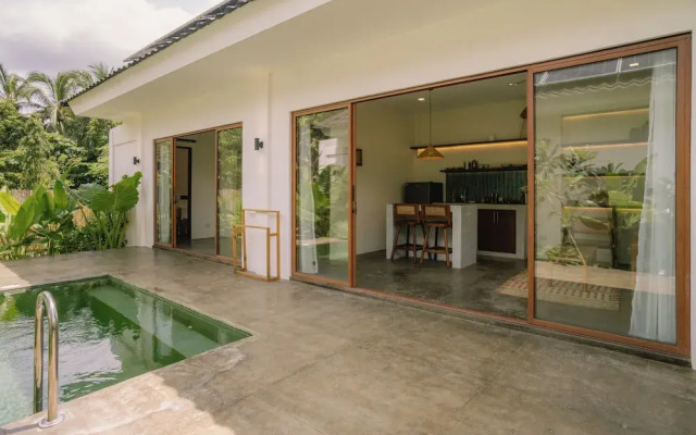 Ananda House
