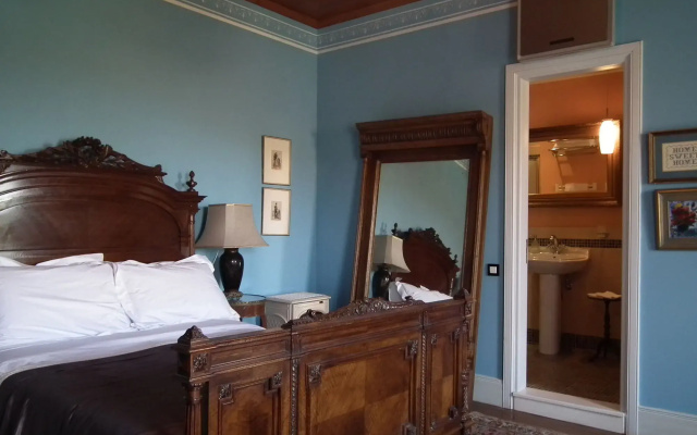 Museum Hotel George Molfetas