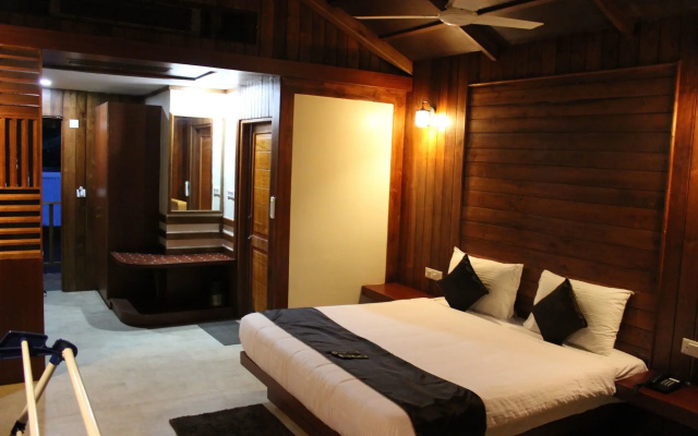 Aparupa Sands Marina Beach Resort