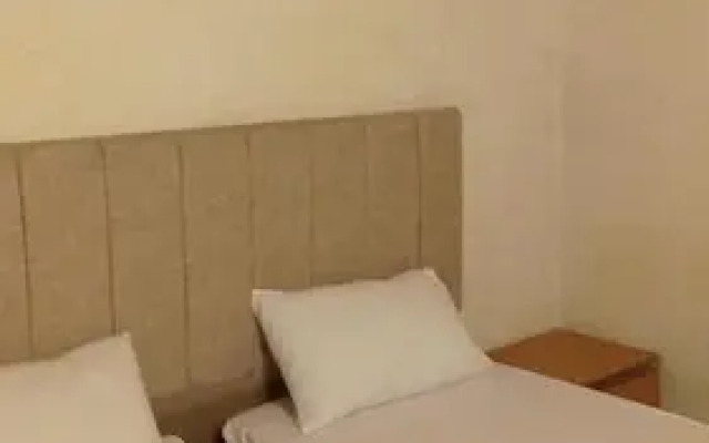 Toprak Hotel