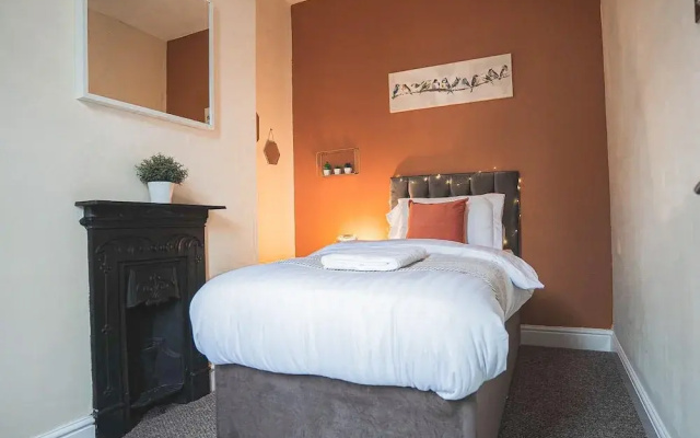 City Centre Stay Sleeps 5 - Contractors - Tourists