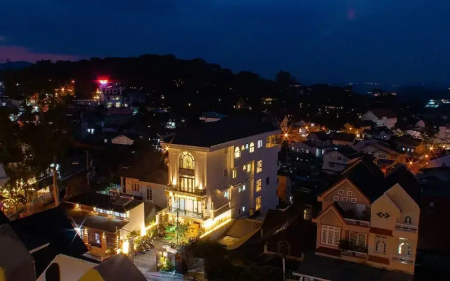 KSol Hotel & Apartment