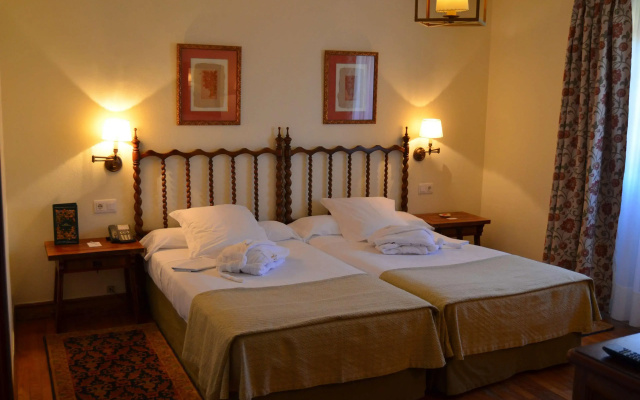 Parador De Verin