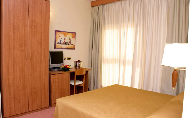 La Isla Resort
