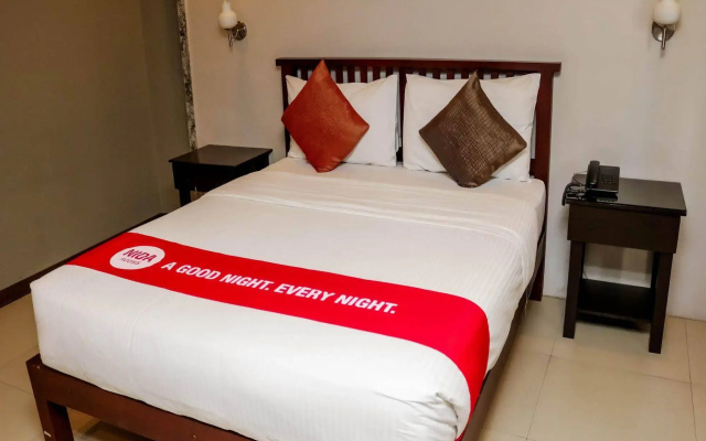 ZEN Rooms Poblacion Makati
