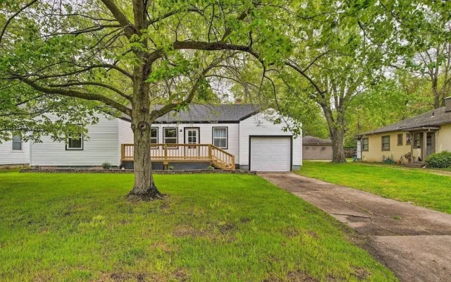 Modern Springfield Home Near Parks & Museums