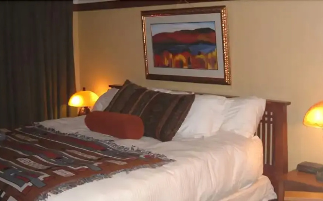 Inn of the Beachcomber