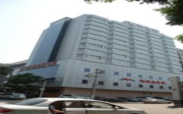 Отель Xi'an Nanlin International Hotel Китай, Сиань - отзывы, цены и фото номеров - забронировать отель Xi'an Nanlin International Hotel онлайн вид на фасад