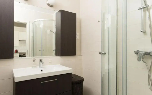 City Break Apartment 1. - PRIVATE GARAGE/AC