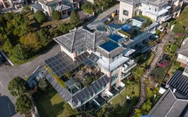 Tengchong Yunbao Garden Hot Spring Resort Hotel