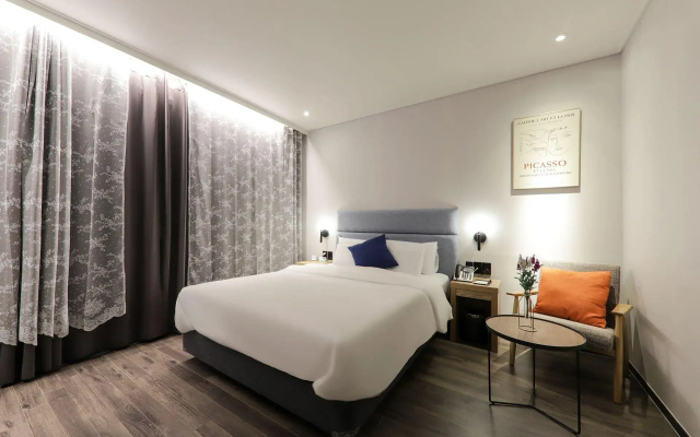 YAJA Hotel