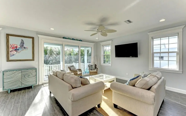 Coconut Breeze Estate