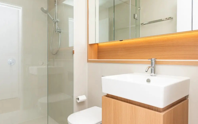 New 2 Bedroom Darling Harbor Apartment