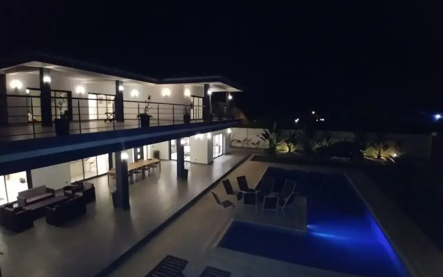 Splendid Villa 2015