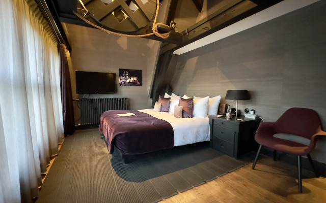 Canal House