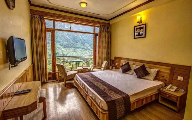 SNOW PEAK RETREAT & COTTAGES - MANALI (Centrally Heated)