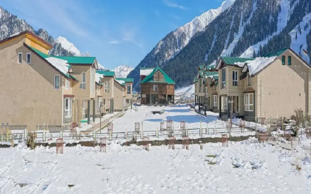 Snowland Resort & Spa - Riverfront