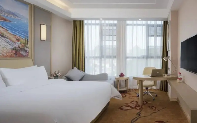 Vienna International Hotel Guizhou Guiyang Xiaohe Changjiang Road Subway Station
