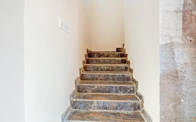 Hotel Om Classic by OYO Rooms