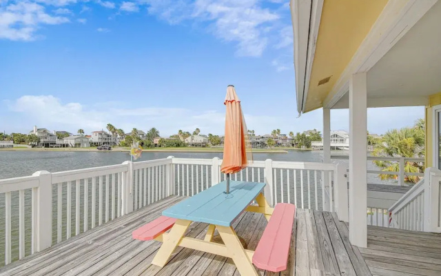 Baydream Believer! 5 Bedroom Home