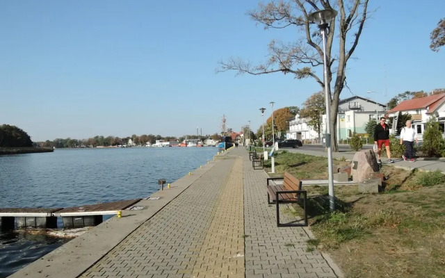House in Dziwnow by the Water and Beach