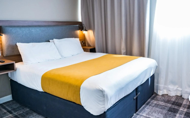 Almondsbury Interchange Hotel