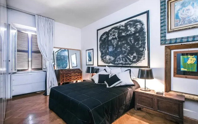 Authentic and artistic Halldis apartment with gorgeous panoramic views