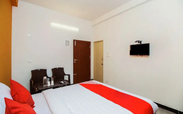 Hotel Cresant Park by OYO Rooms