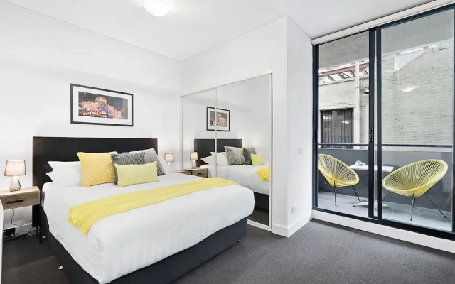 LIZZI, Melbourne Studio Apartment