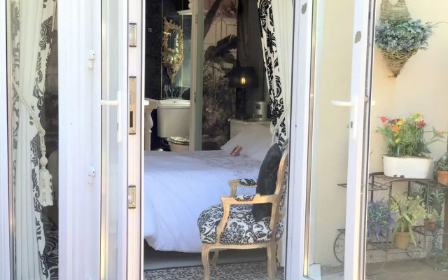 The Mirador Boutique Town House
