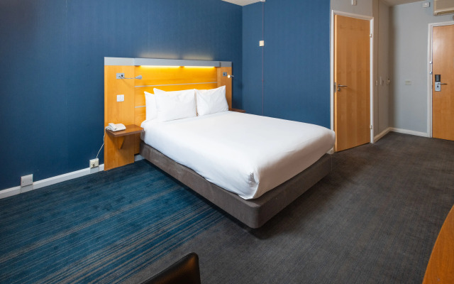 Holiday Inn Express Stevenage by IHG