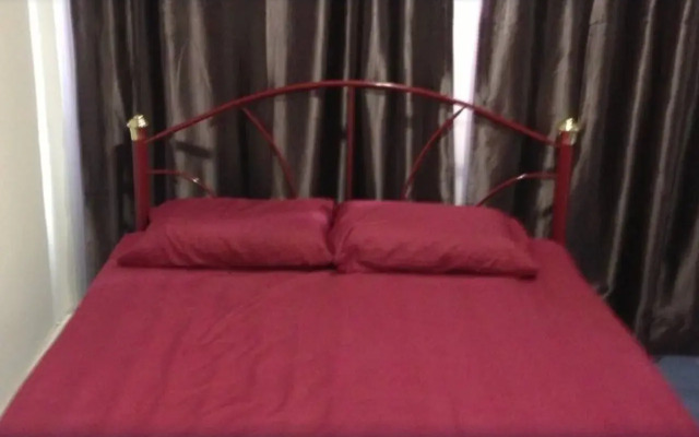 Submarine Guest House Central Market - Hostel