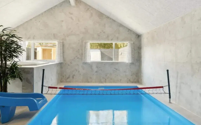 5 Star Holiday Home in Dronningmolle