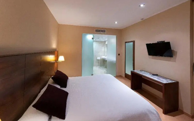 Hotel Sercotel Riscal