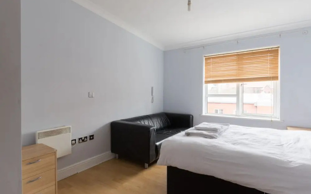 Birmingham Serviced Apartment - The Qube